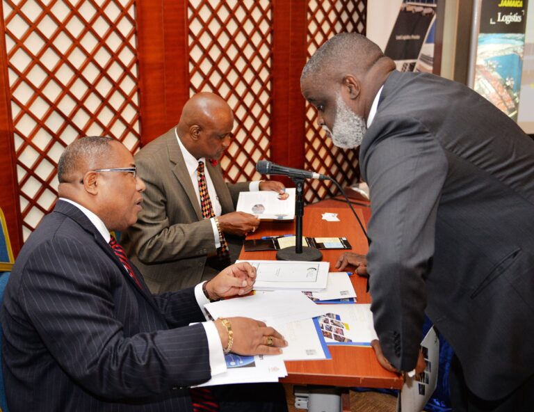 PHOTO-04-Minister-Hylton-and-Dr-Eric-Deans