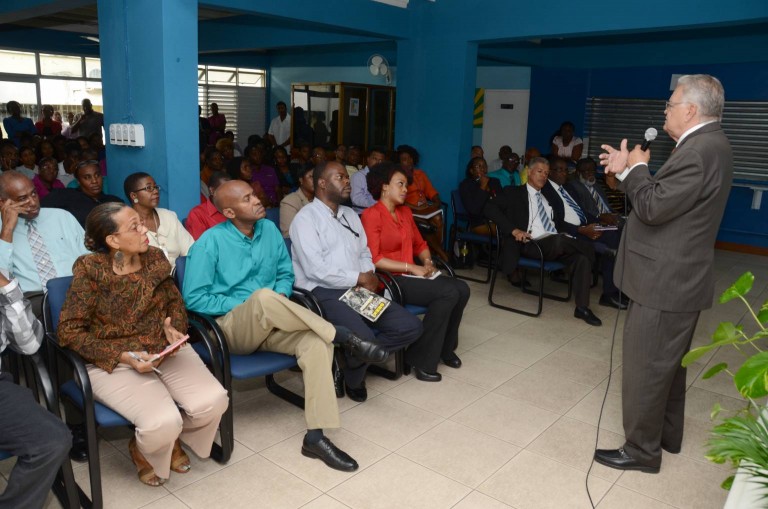 Minister-Samuda-768x509 (1)