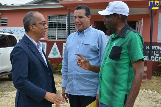 Agriculture Ministry to Set Up School Garden at Beersheba Primary JC-Hutch-640x425